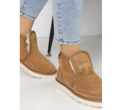 UGG Neumel Minimal Chestnut