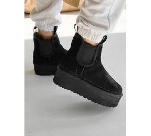 UGG Neumel Platform Chelsea Leather Black