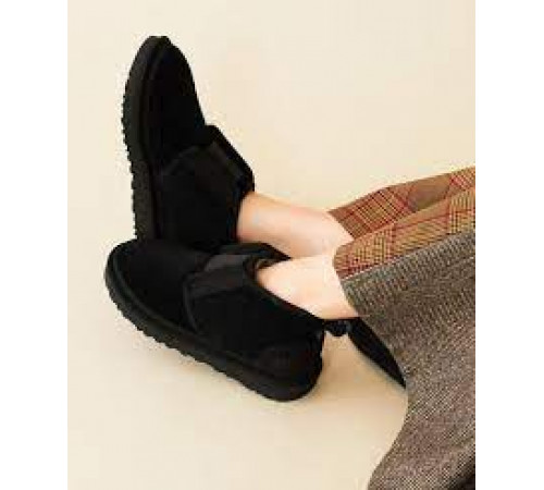 UGG Neumel Flex Black