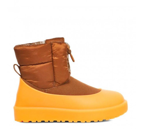 UGG Classic Maxi Toggle Chestnut