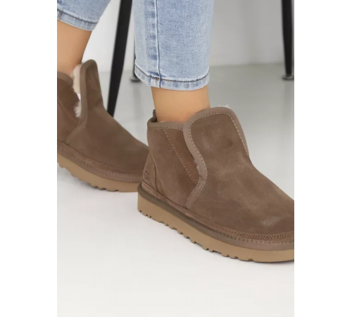 UGG Neumel Minimal Cappuccino