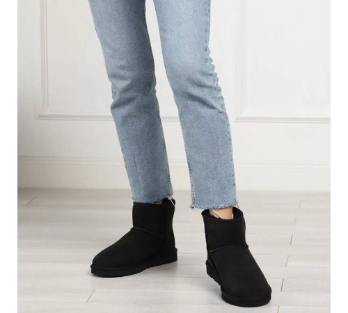 UGG Classic Mini Leather Black