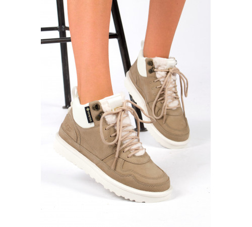 UGG Highland Hi GoreTex Chestnut