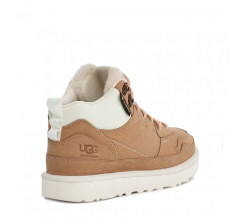 UGG Highland Hi GoreTex Sand