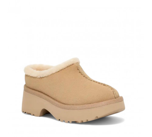 UGG New Heights Cozy Clog Sand
