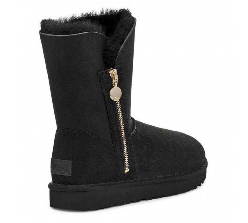 UGG Bailey Zip Short Black