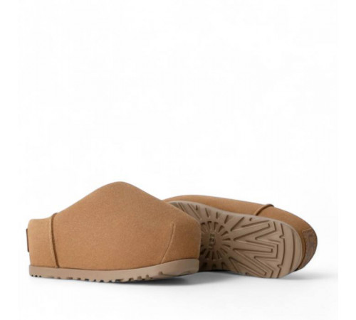 UGG Pumped Slide Chestnut