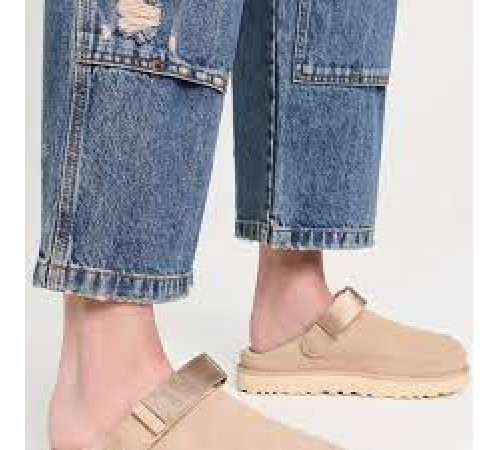 UGG Goldenstar Clog Sand