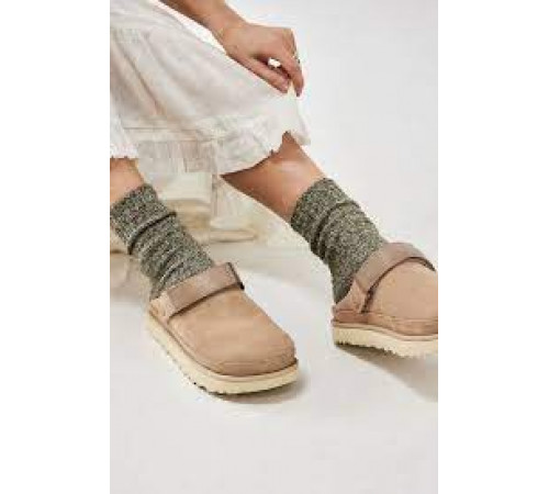 UGG Goldenstar Clog Sand